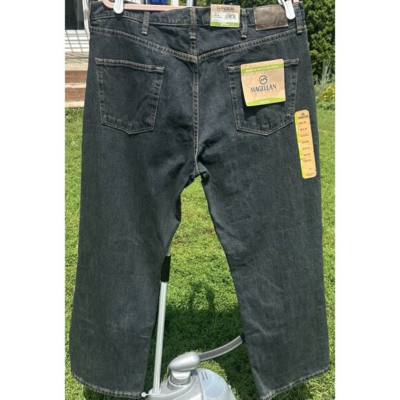 Magellan Outdoors Men's Boot Cut Jeans Sz 40x30 Rustic Wash Denim Work Everyday - Picture 1 of 10